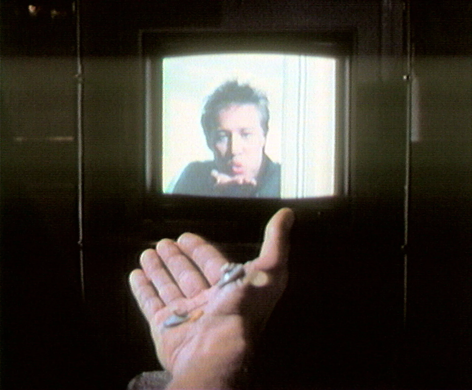 shot 1 from movie Was ist Los? by Harun Farocki